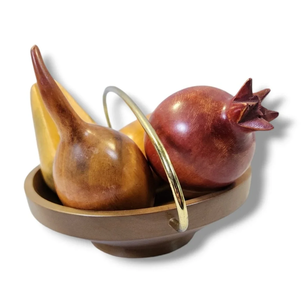 Vintage Nasco Wooden Bowl W/Brass Handel‎ and 5 Wooden Fruit
